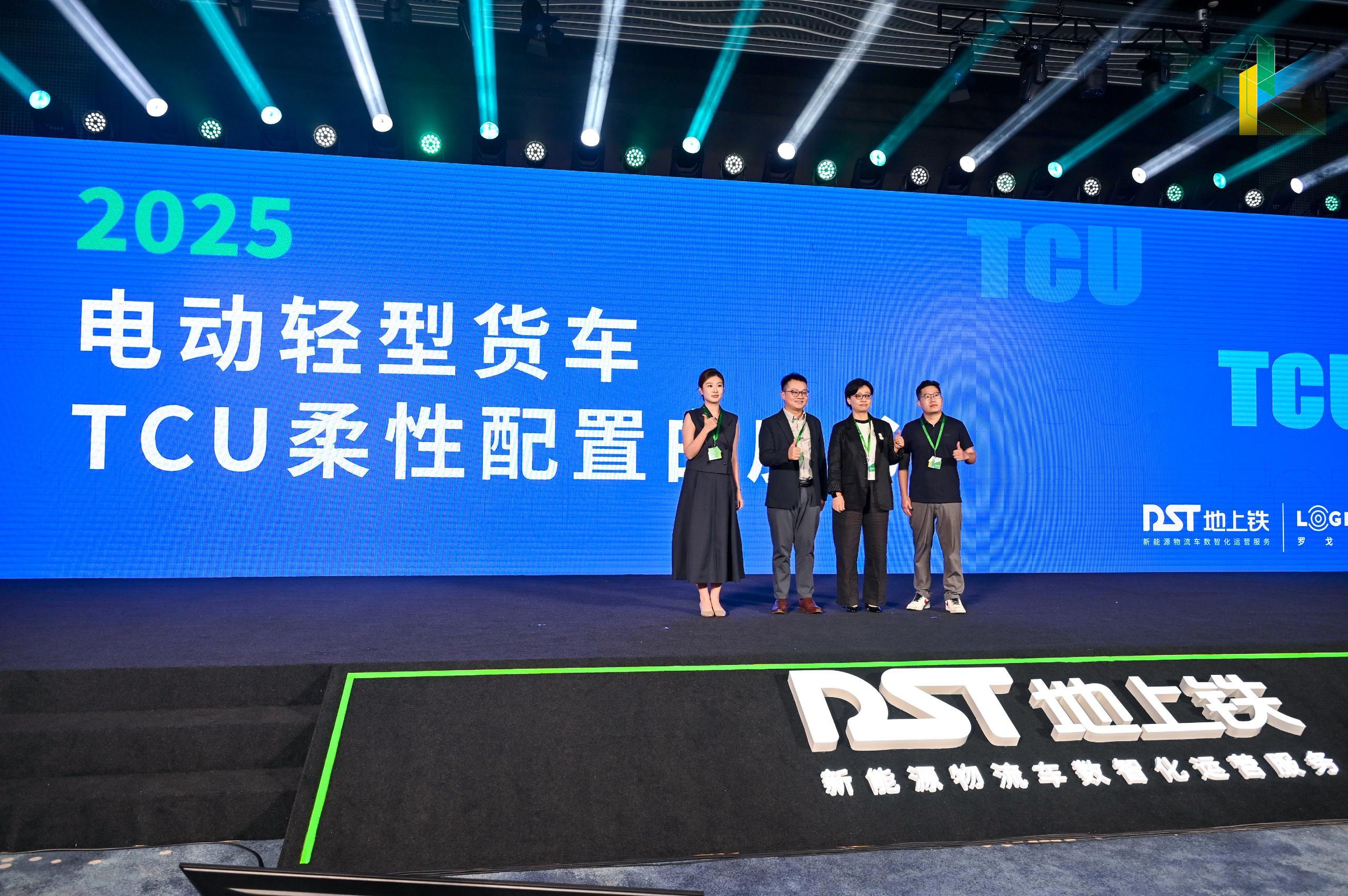 arrb--159159--ai6_prod_74878382_384905--4.jpg arrb--159159--ai6_prod_74878382_384905--4.jpg